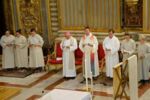 St. Petri - Messdiener mit Weihbischof Berenbrinker beim Abendgebet in Rom