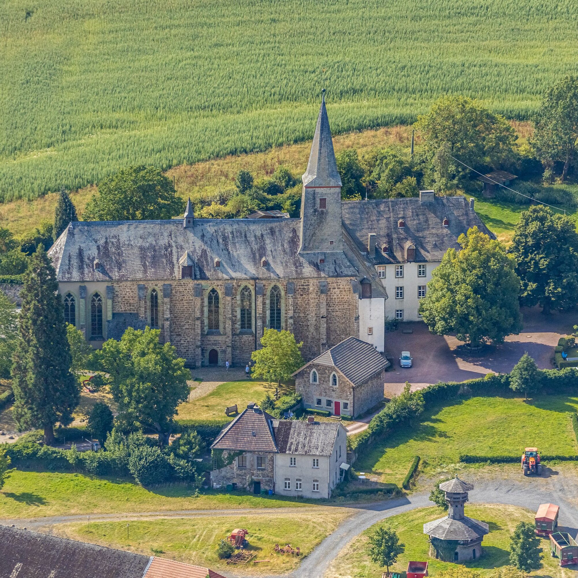 weboptimiert-Kloster-Oelinghausen-Herdringen-scaled-aspect-ratio-1-1